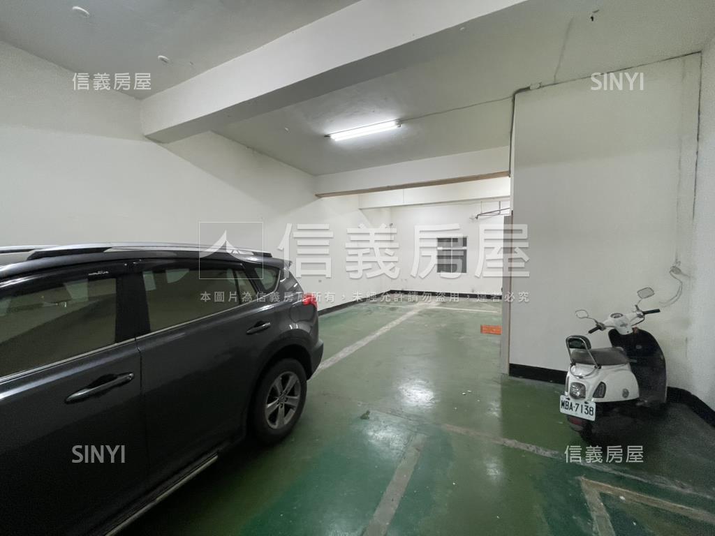 亞洲路透天廠辦房屋室內格局與周邊環境