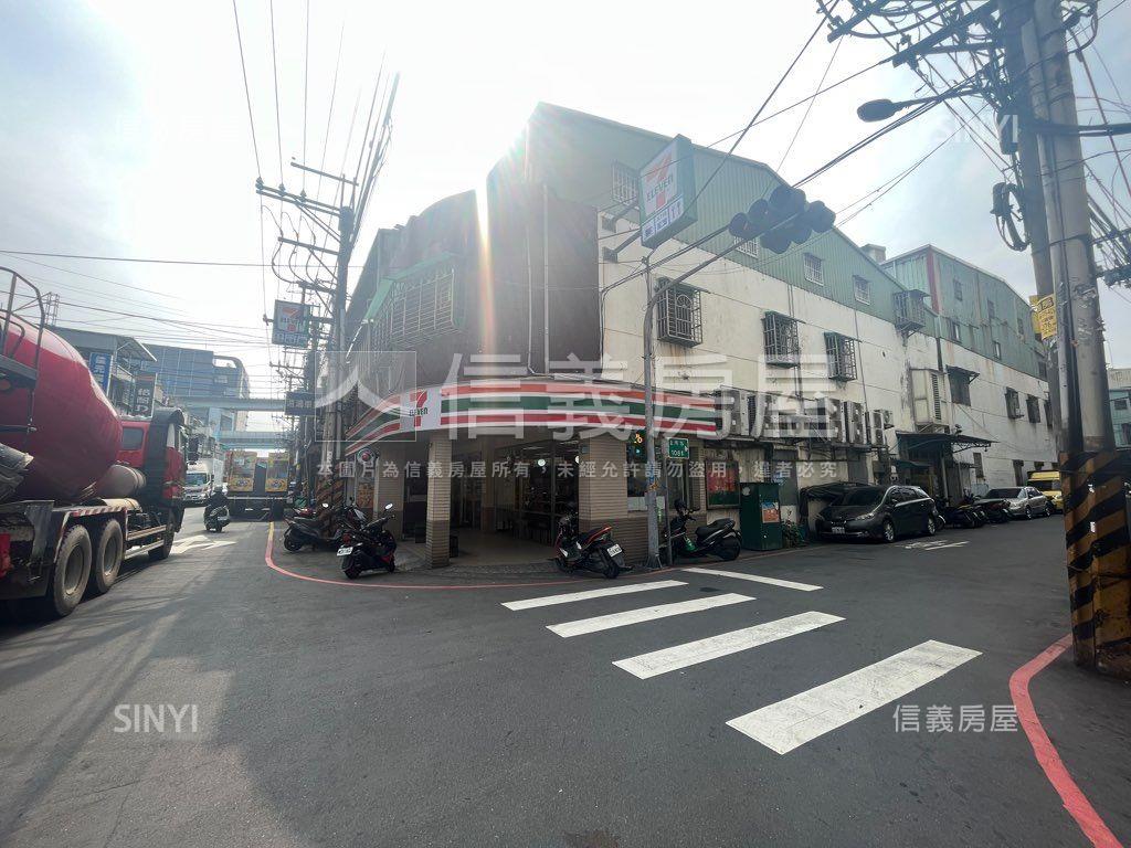 亞洲路透天廠辦房屋室內格局與周邊環境