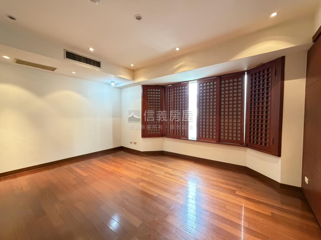 文華學苑大４房房屋室內格局與周邊環境
