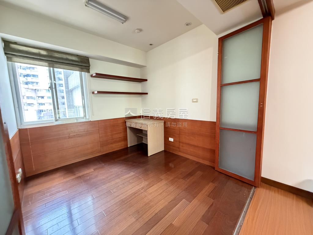 文華學苑大４房房屋室內格局與周邊環境