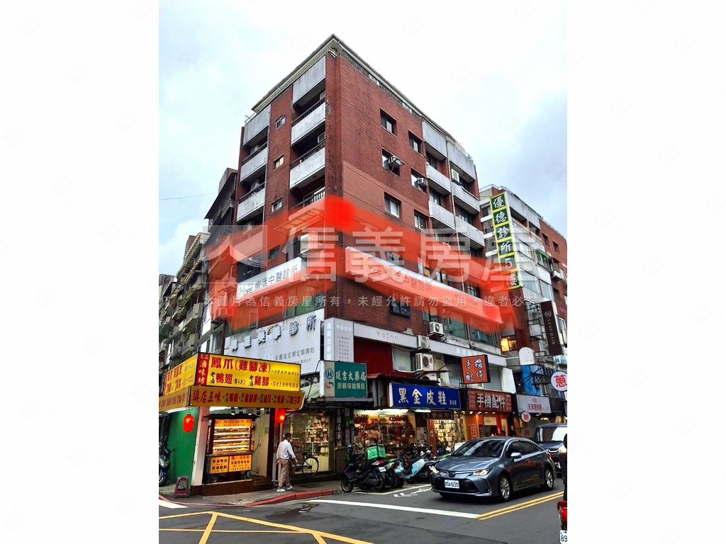東區獨棟可商用華廈房屋室內格局與周邊環境