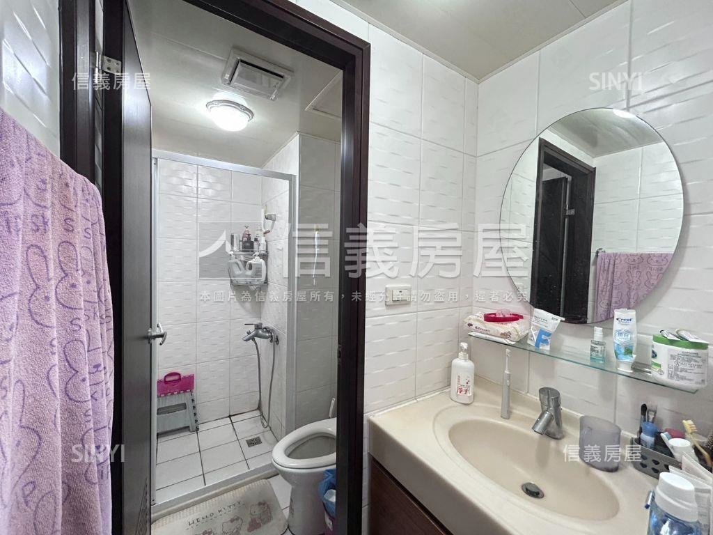 近德芳南路２房高樓御邸房屋室內格局與周邊環境