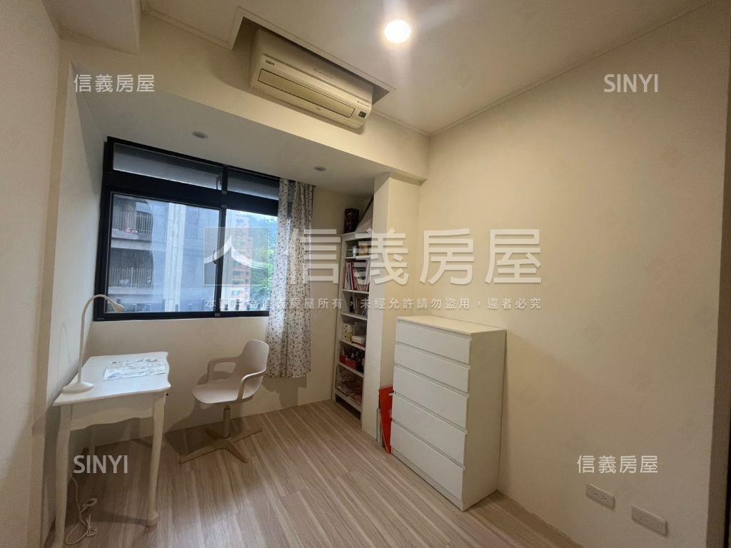 近未來捷運園峰景觀兩房房屋室內格局與周邊環境
