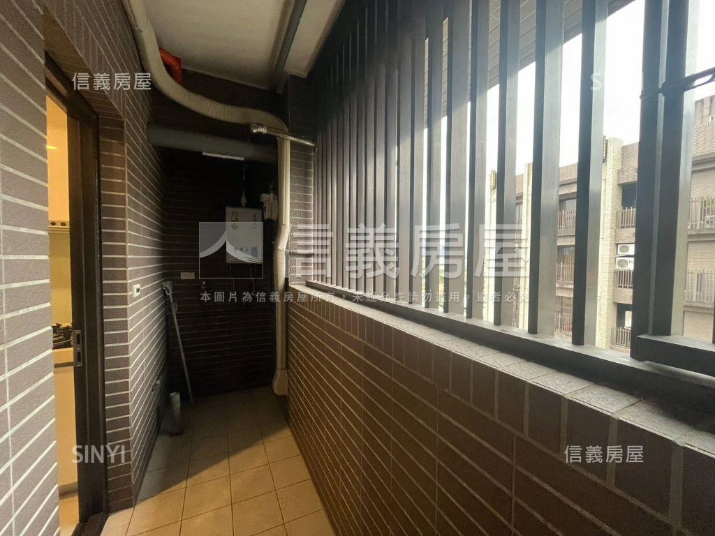 近未來捷運園峰景觀兩房房屋室內格局與周邊環境