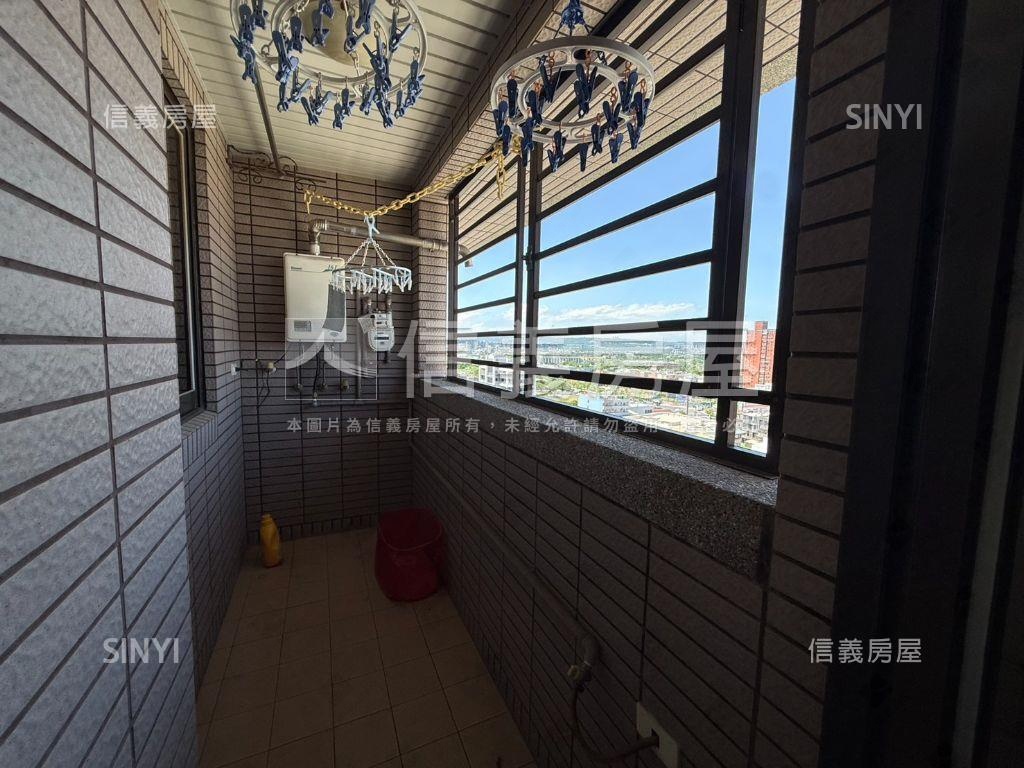 經典源美亞典✰大三房車位房屋室內格局與周邊環境