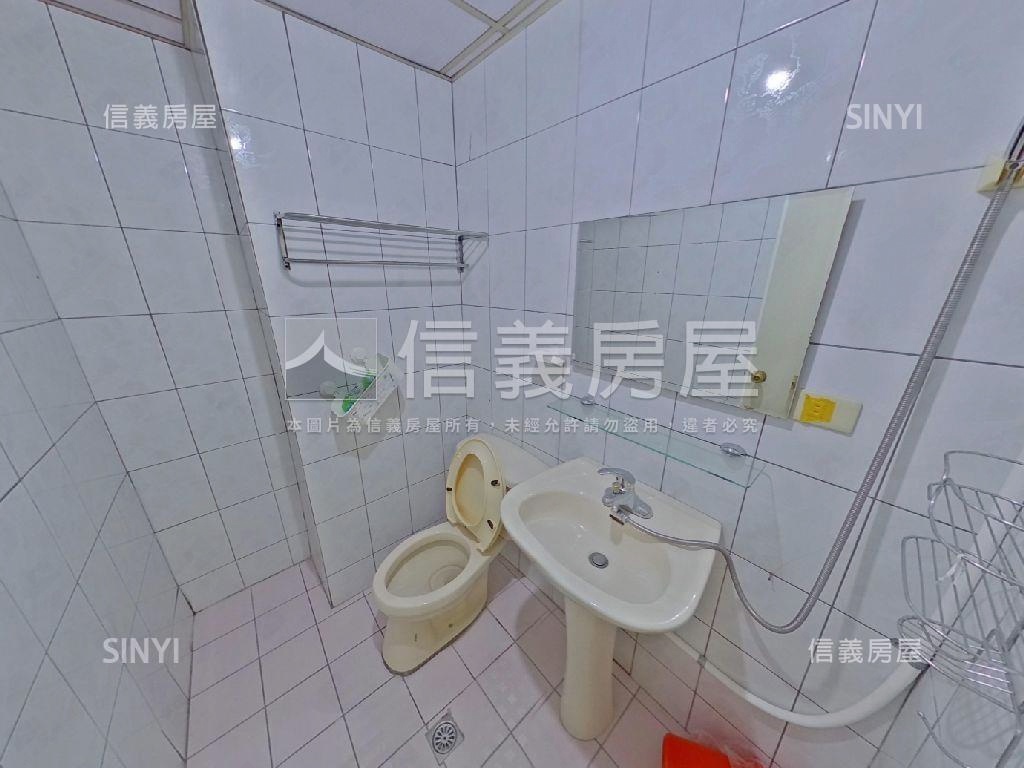 翡翠宮廷大三房房屋室內格局與周邊環境