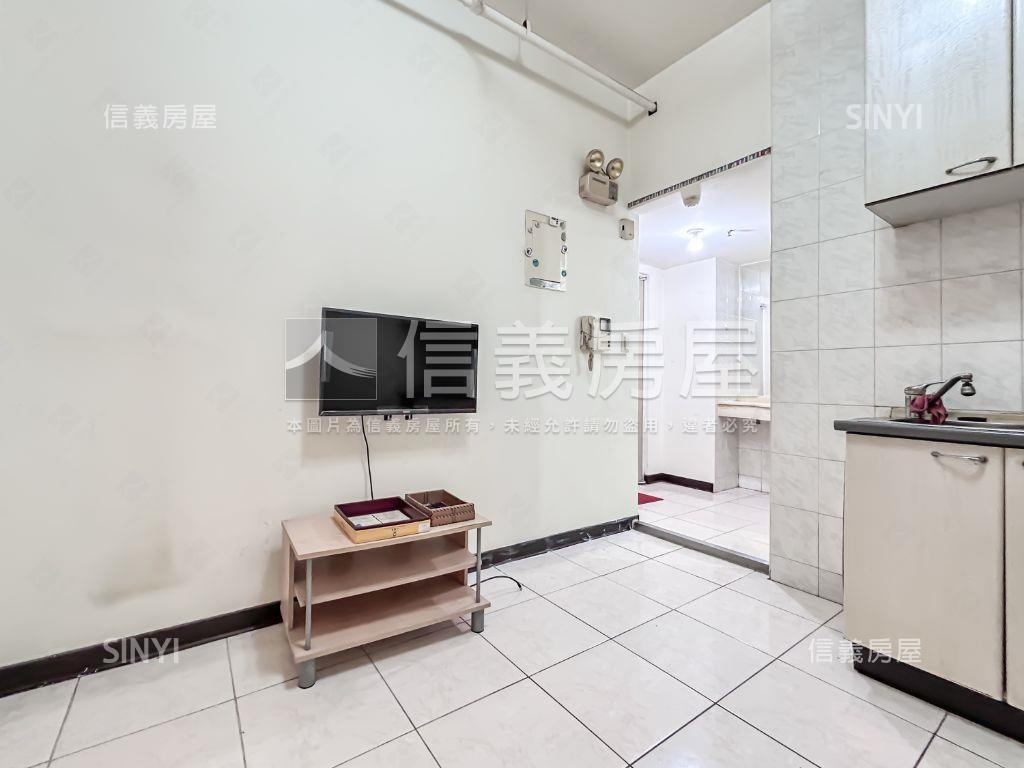 摩天鎮低總價一房房屋室內格局與周邊環境