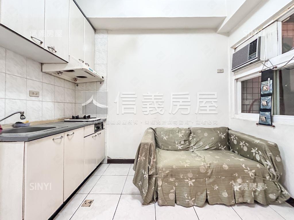 摩天鎮低總價一房房屋室內格局與周邊環境