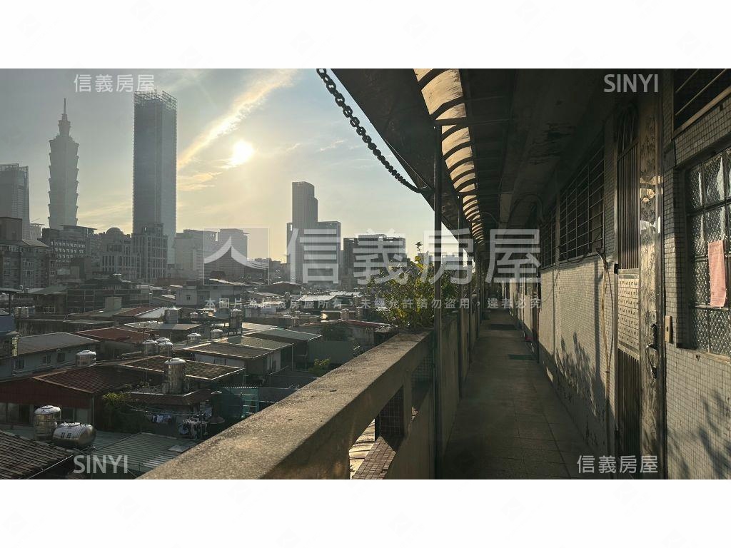 屋況佳！電梯三房房屋室內格局與周邊環境