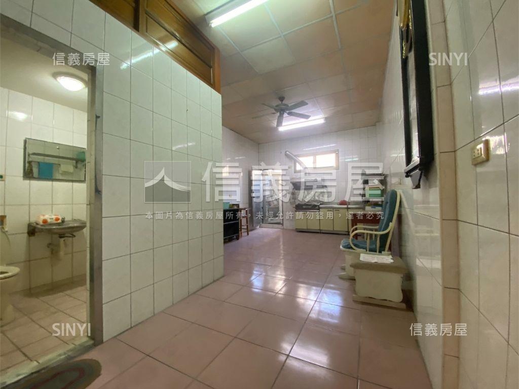 草屯民生路透天房屋室內格局與周邊環境