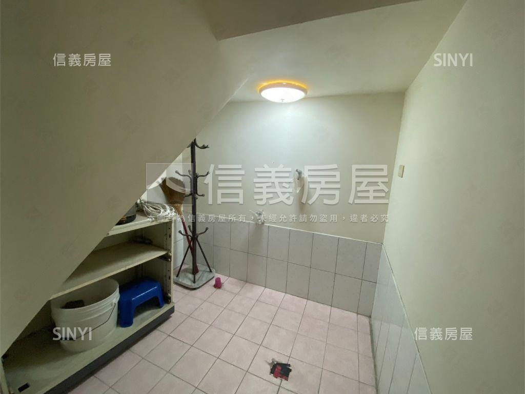 草屯民生路透天房屋室內格局與周邊環境