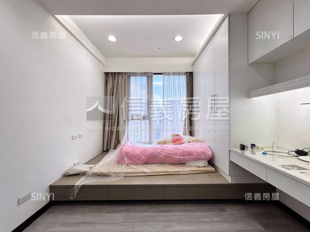 家一方晨光入築三房車位房屋室內格局與周邊環境