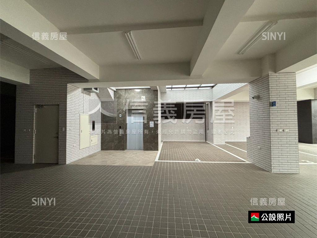 安南大空間全新四房平車房屋室內格局與周邊環境