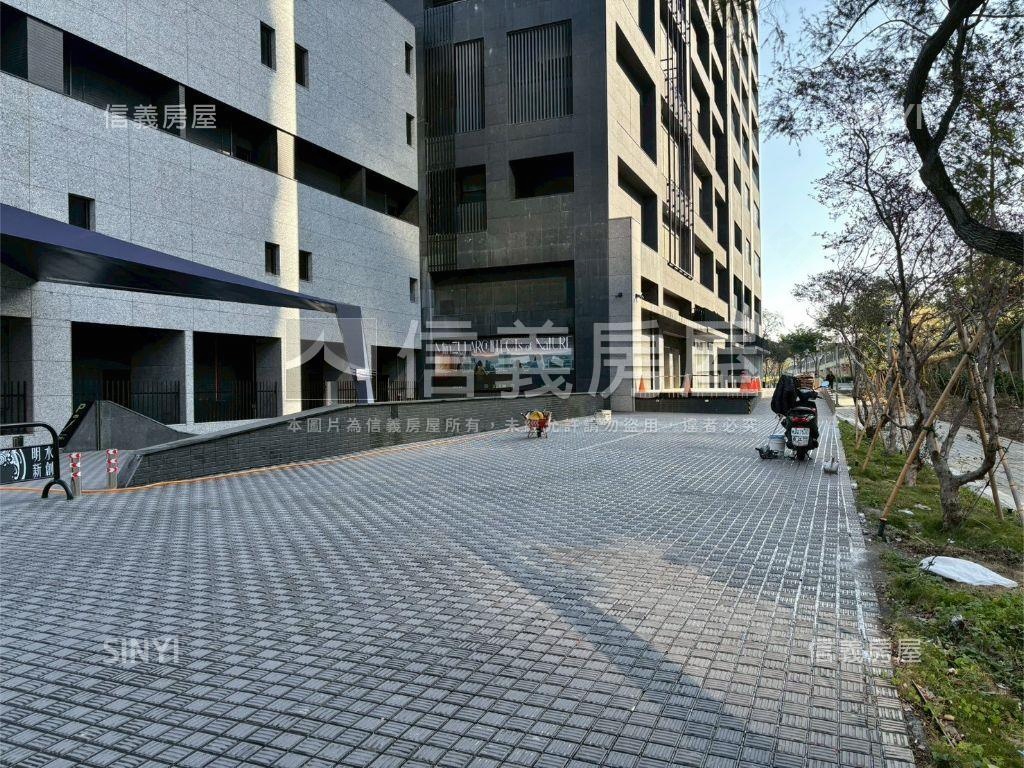 明水新創朝東店面１０９坪房屋室內格局與周邊環境