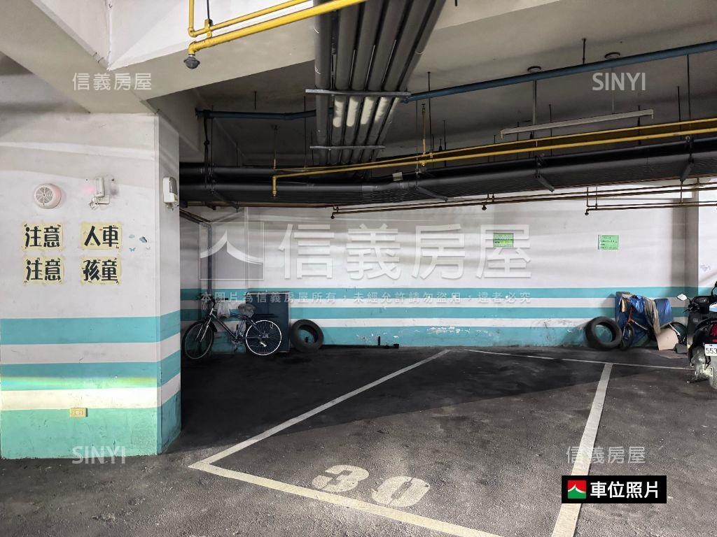 近大勇國小♥４房平車房屋室內格局與周邊環境