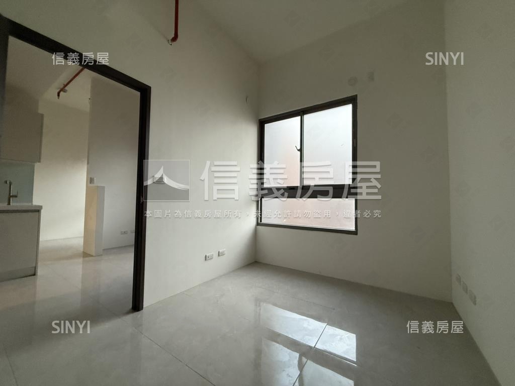 全新交屋！逢甲１０１兩房房屋室內格局與周邊環境