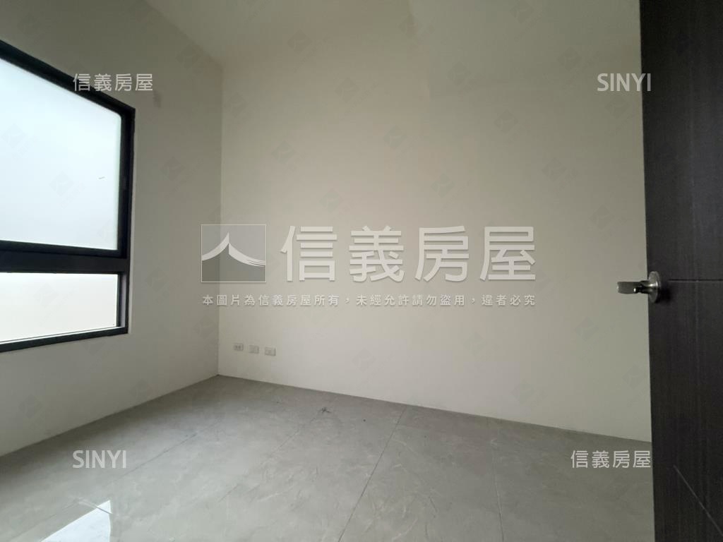 全新交屋！逢甲１０１兩房房屋室內格局與周邊環境