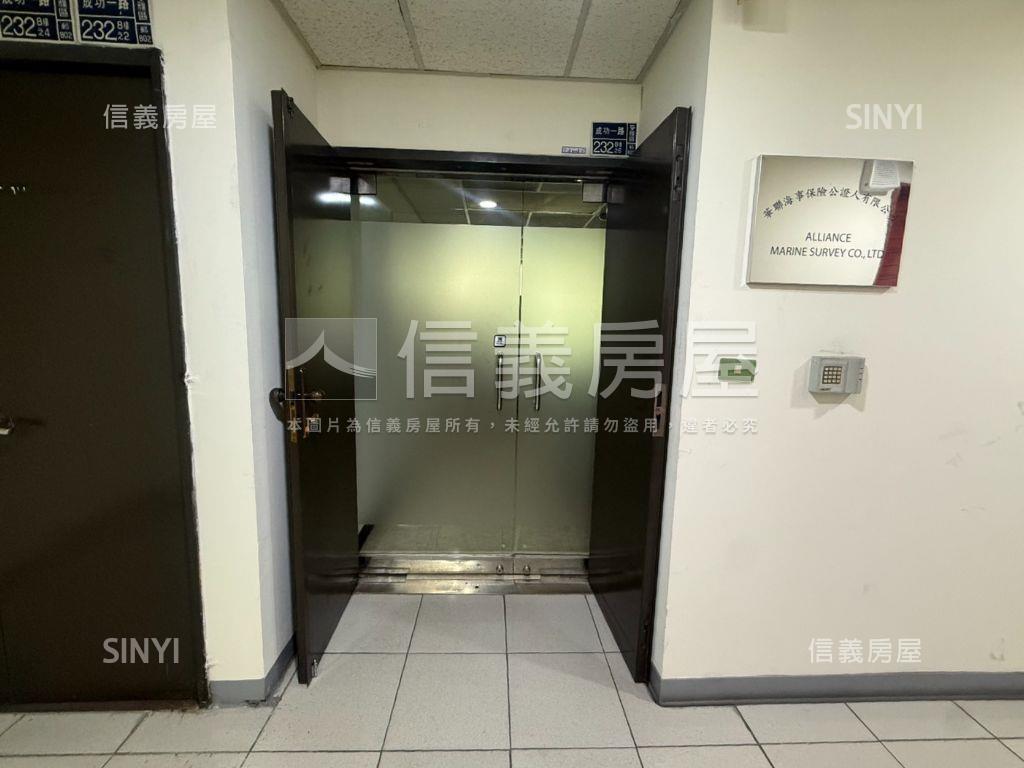 台鳳帝門採光商辦房屋室內格局與周邊環境
