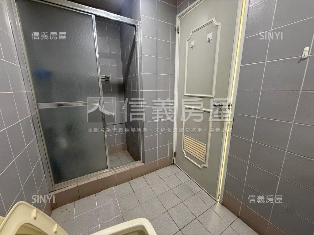 台鳳帝門採光商辦房屋室內格局與周邊環境