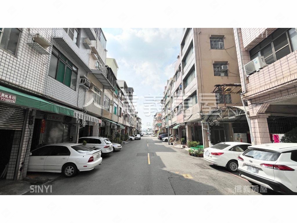 正街三面採光角窗透店房屋室內格局與周邊環境