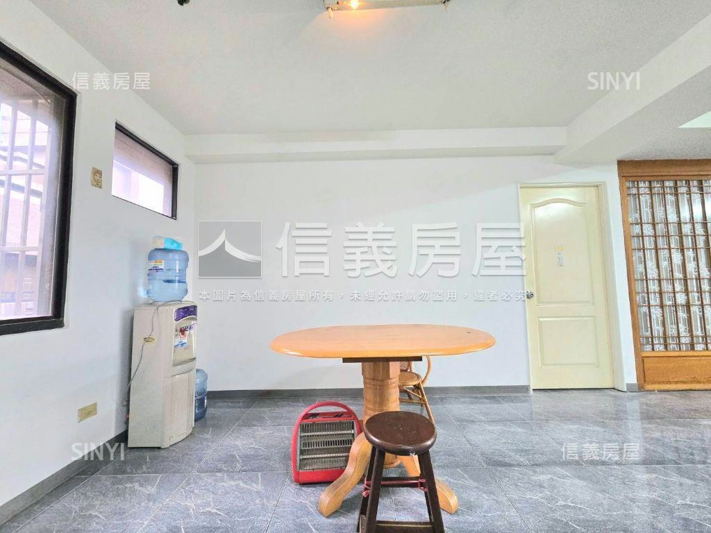左營精選｜大空間平車宅房屋室內格局與周邊環境