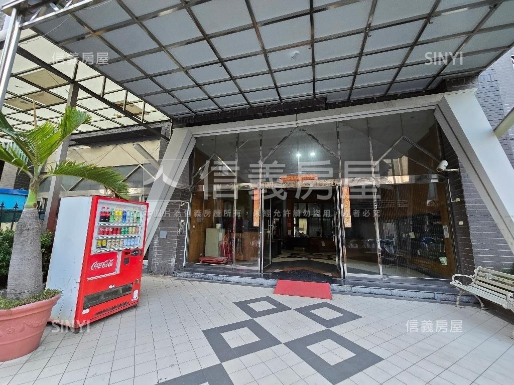 左營精選｜大空間平車宅房屋室內格局與周邊環境