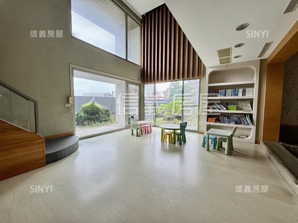 捷市旅兩房採光平移車位房屋室內格局與周邊環境