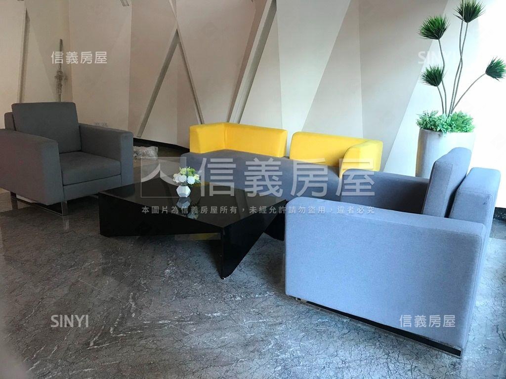 低於行情！２房平車輕屋齡房屋室內格局與周邊環境
