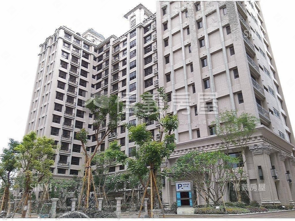 稀有高鐵臻觀｜四房雙車位房屋室內格局與周邊環境