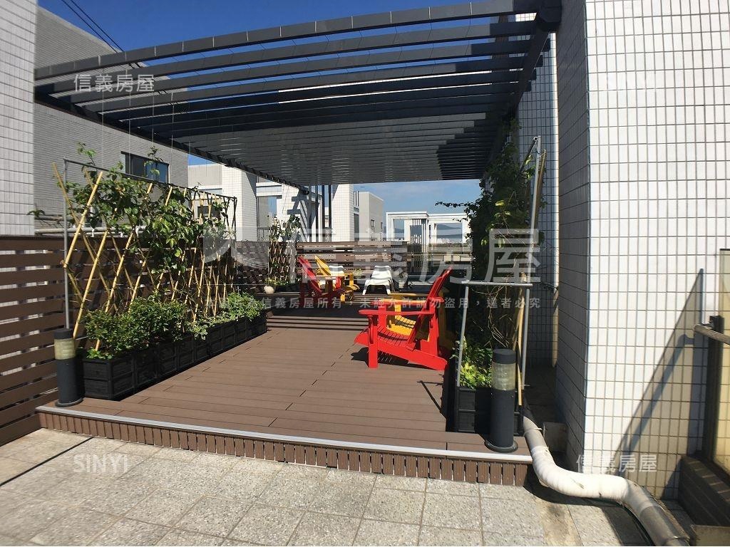 超花次高樓層美妝３房車位房屋室內格局與周邊環境