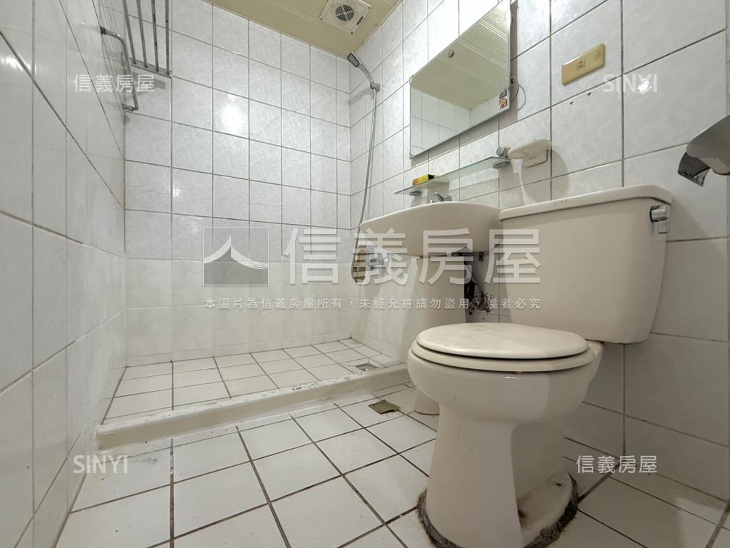 景安摩登高樓層三房房屋室內格局與周邊環境