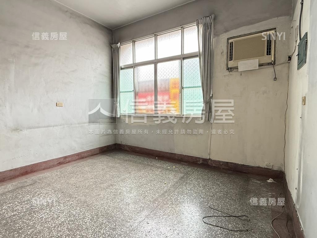 五甲南華正路熱鬧透店房屋室內格局與周邊環境