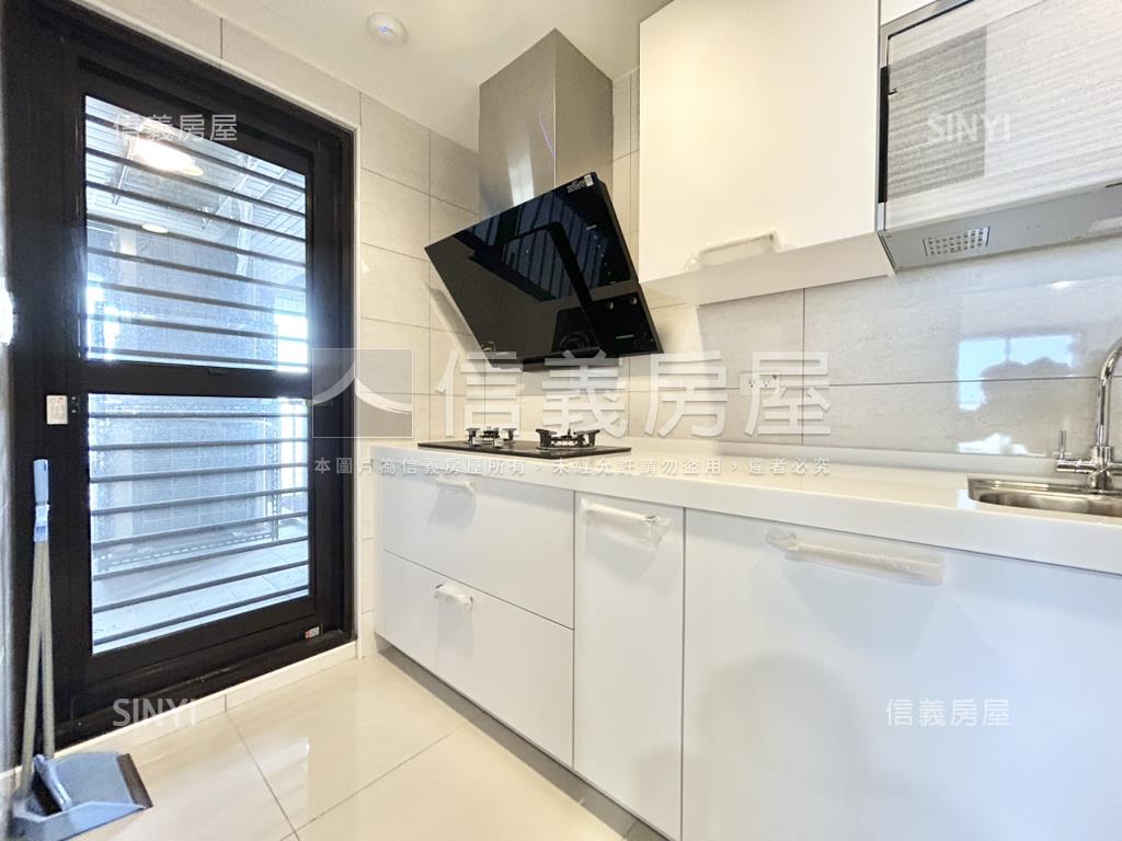 遠雄頂美高空藏景平車宅房屋室內格局與周邊環境