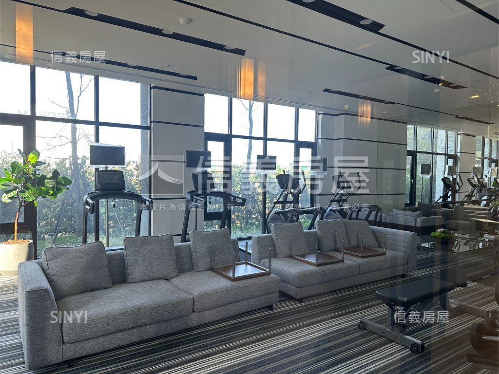 客運園區璟都麗緻三房車位房屋室內格局與周邊環境