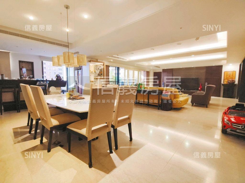 中悅國寶－氣派瑰麗美宅房屋室內格局與周邊環境