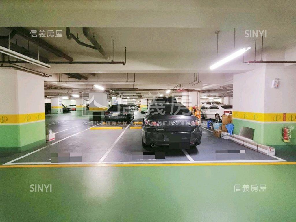 中悅國寶－氣派瑰麗美宅房屋室內格局與周邊環境