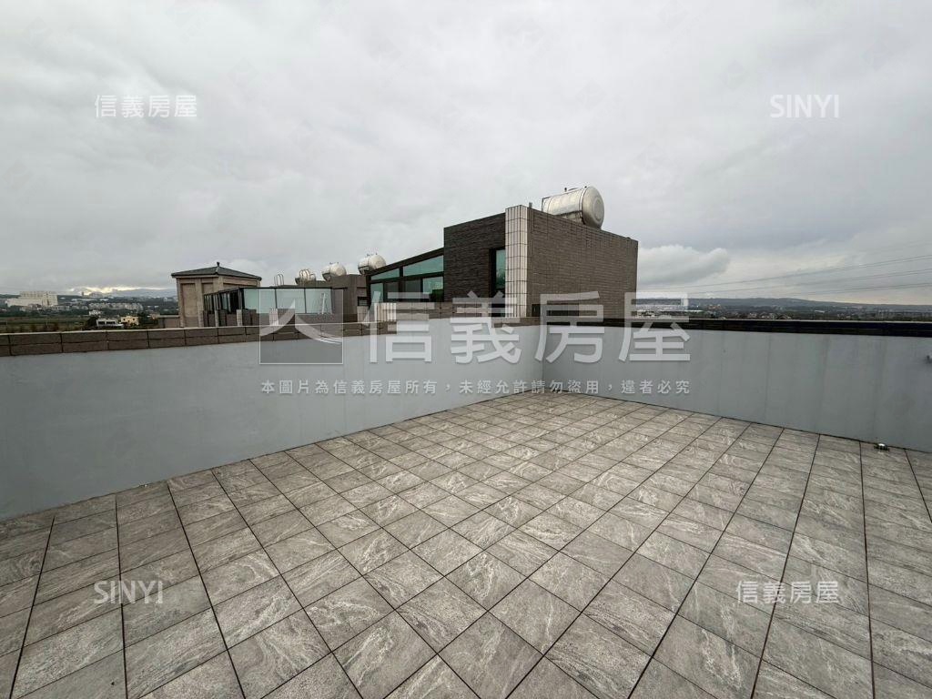 近湖口獨棟採光好美別墅房屋室內格局與周邊環境