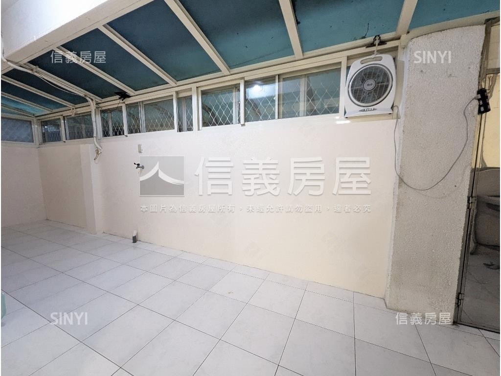 櫻花大廈精美２房房屋室內格局與周邊環境