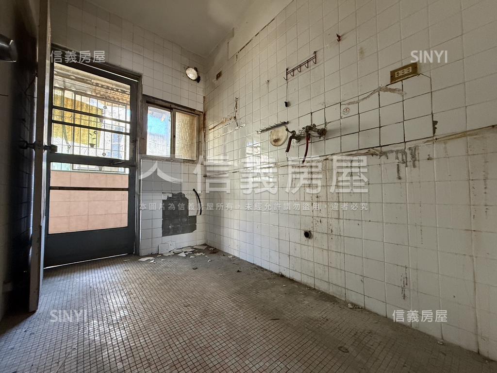 新建溫馨成家三房房屋室內格局與周邊環境