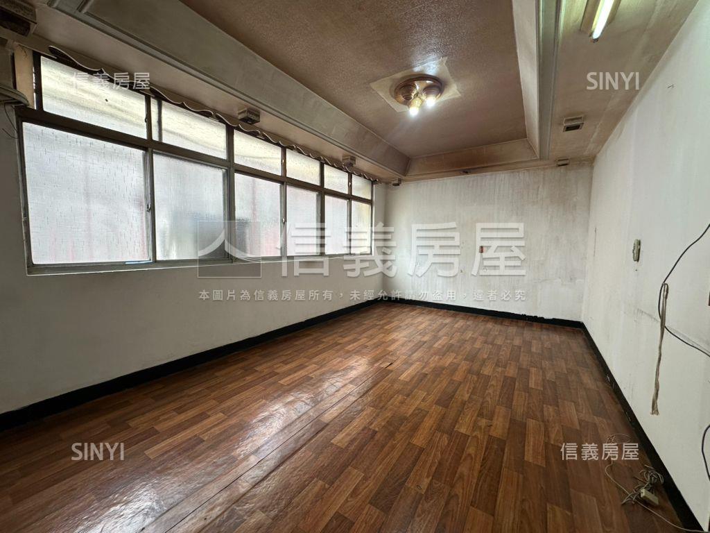 慈愛街公寓三樓房屋室內格局與周邊環境