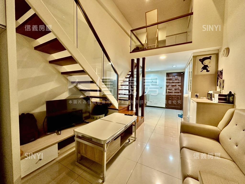 采舍七樓附車位房屋室內格局與周邊環境