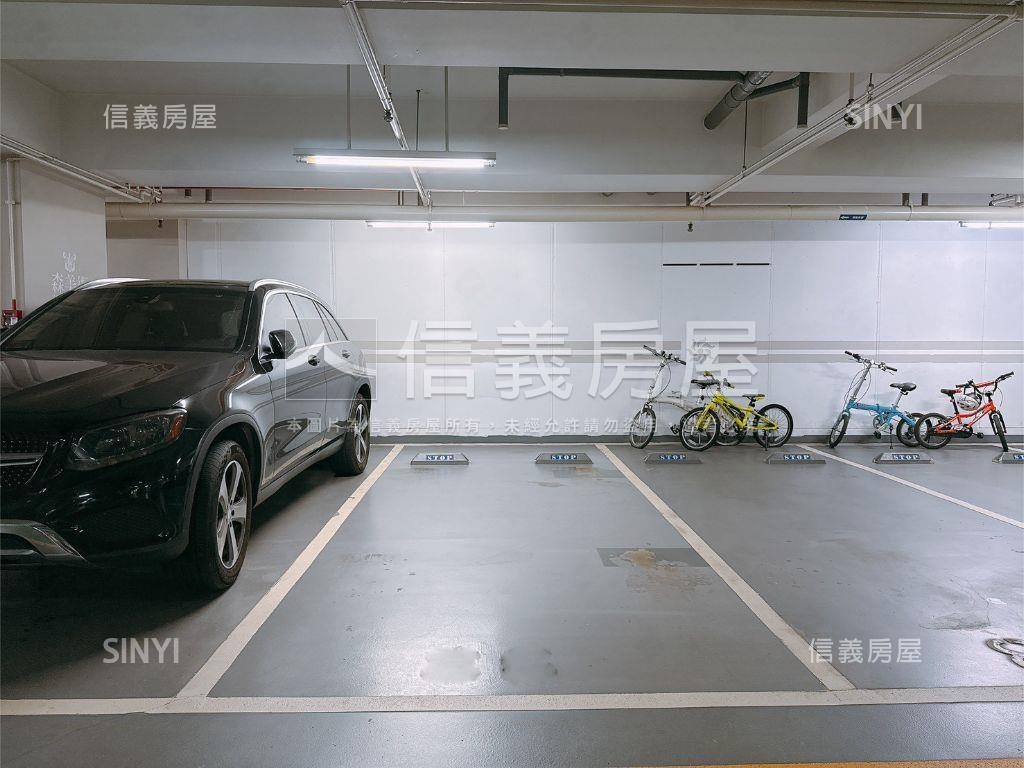 森美術邊間亮三房平車房屋室內格局與周邊環境