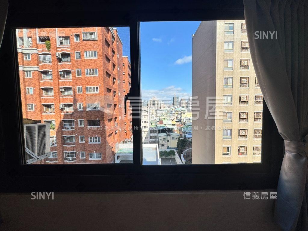 近文心森林公園電梯美套房屋室內格局與周邊環境