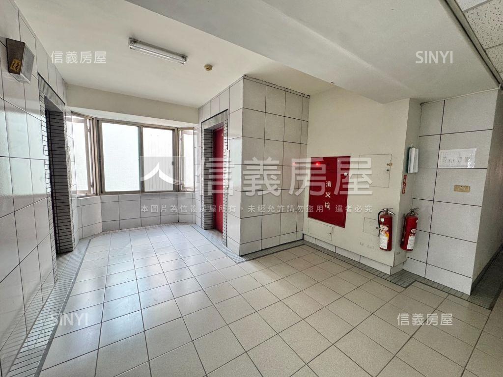 近文心森林公園電梯美套房屋室內格局與周邊環境