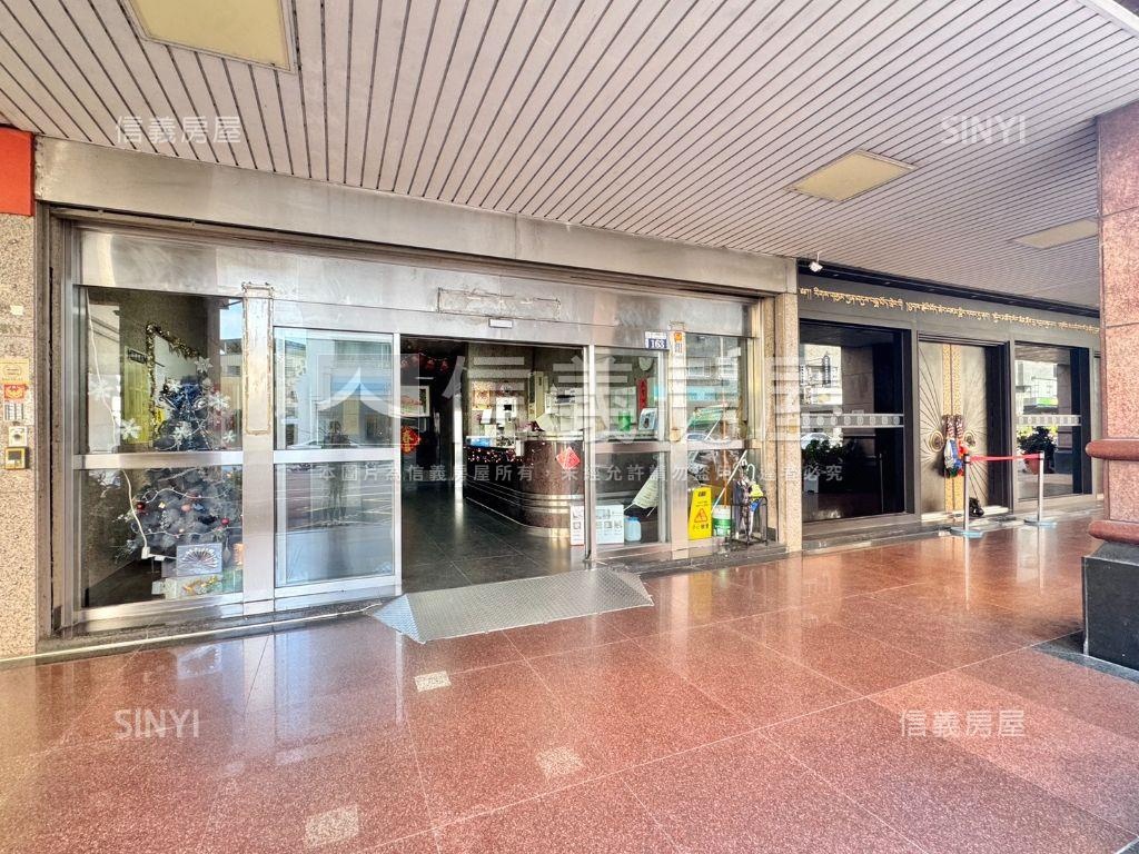 近文心森林公園電梯美套房屋室內格局與周邊環境