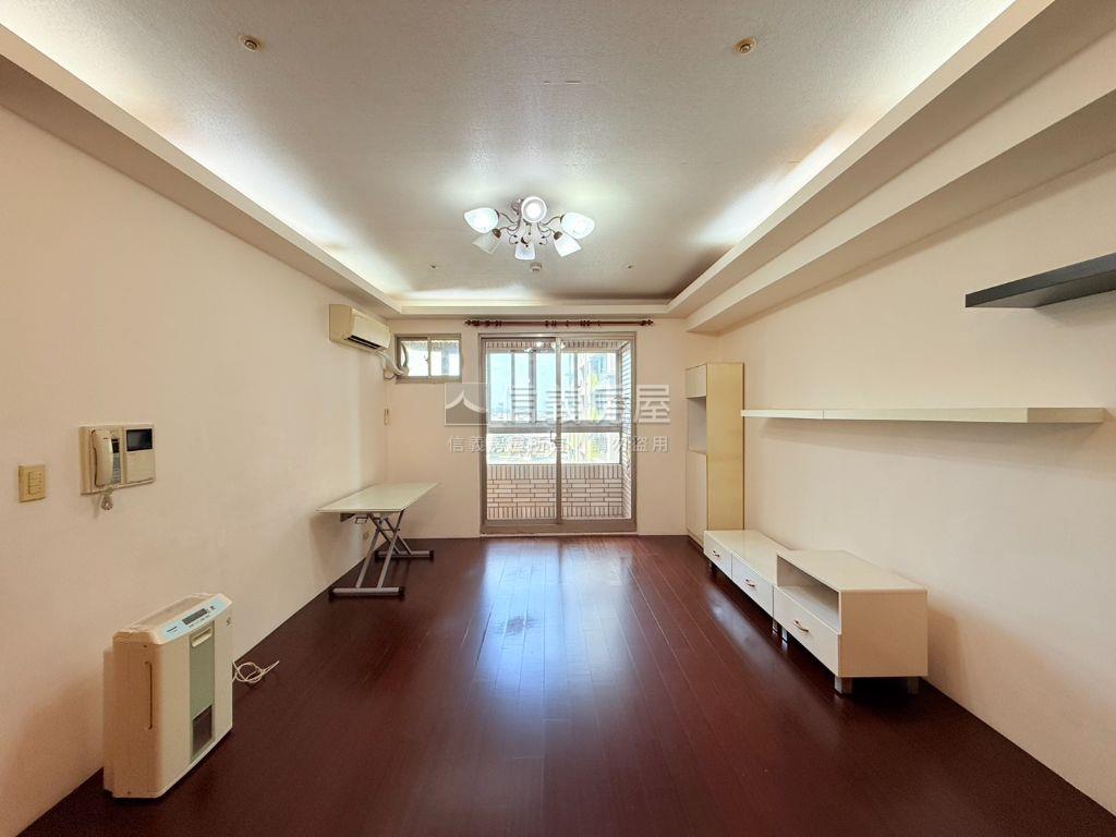 荷蘭村三房視野戶房屋室內格局與周邊環境