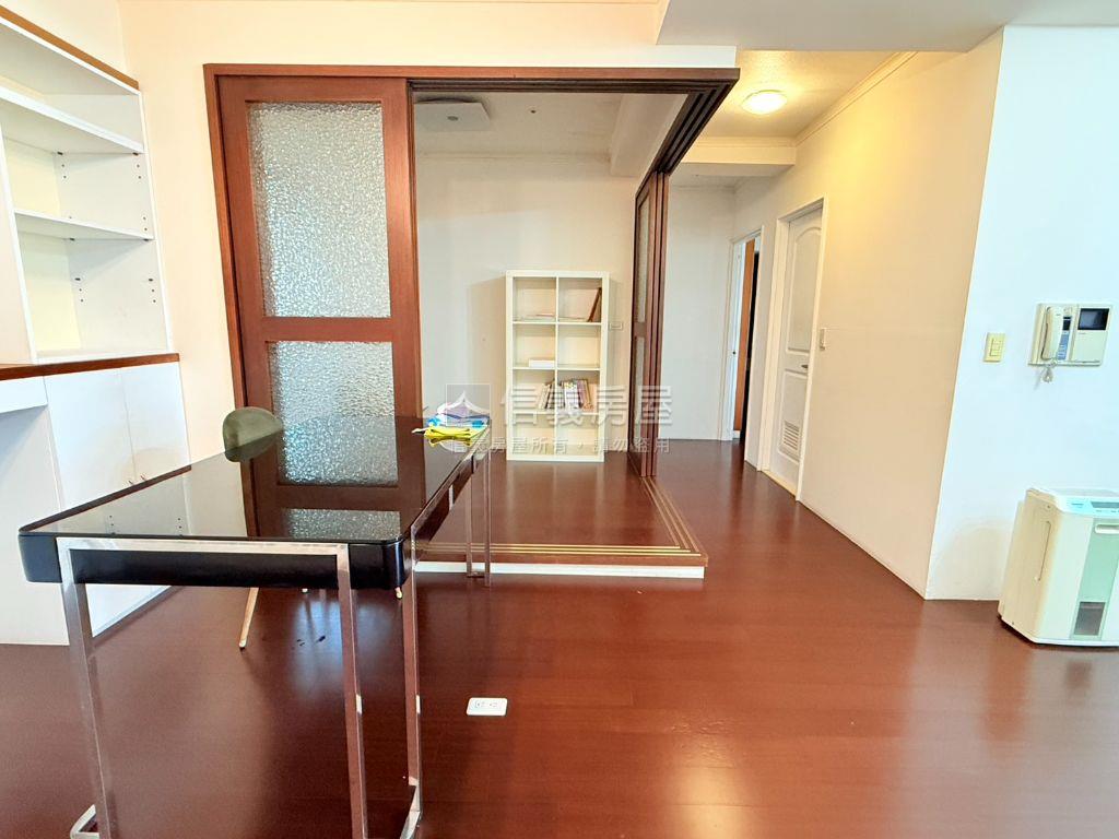 荷蘭村三房視野戶房屋室內格局與周邊環境