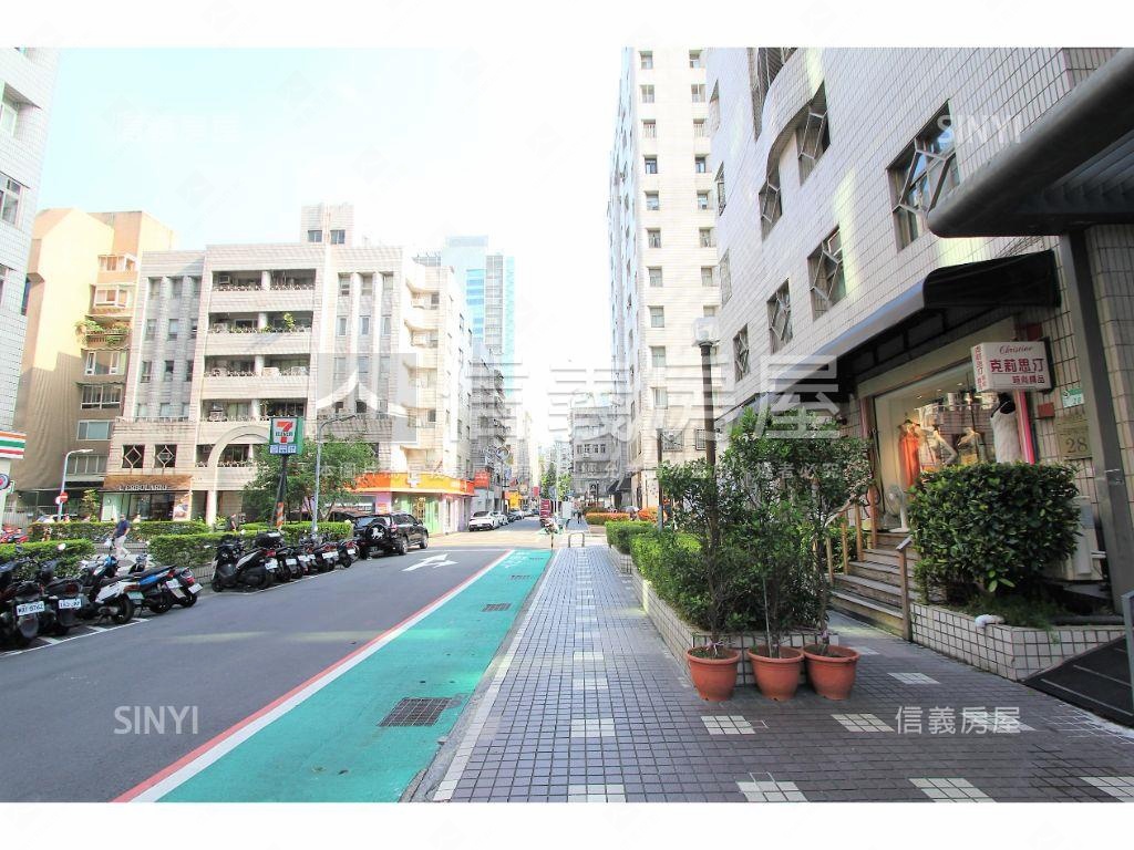 明耀三普邊間二樓房屋室內格局與周邊環境
