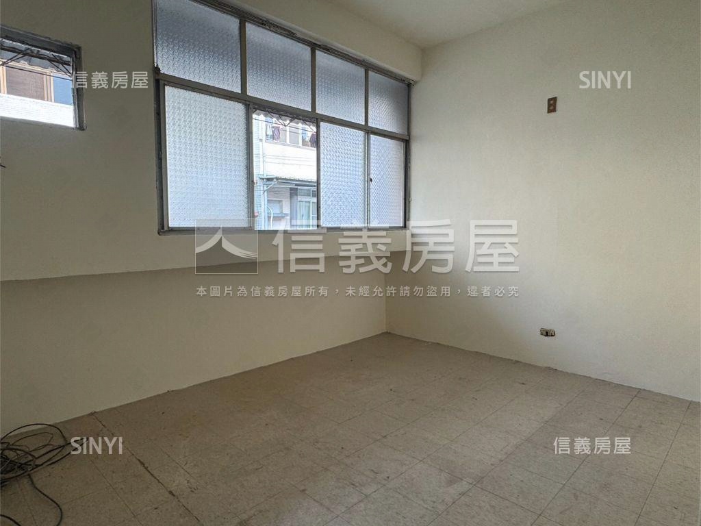 國安街透天房屋室內格局與周邊環境