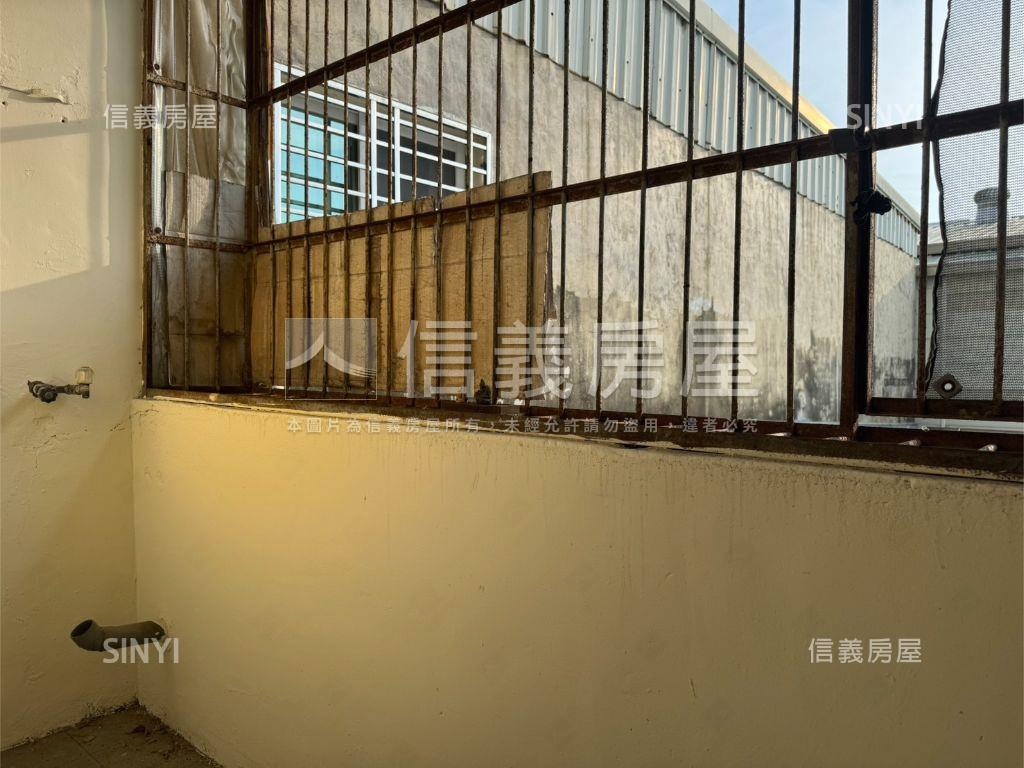 國安街透天房屋室內格局與周邊環境